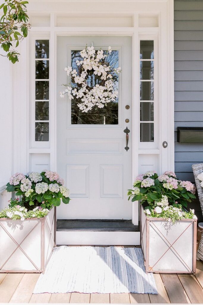 Symmetrical front porch planters