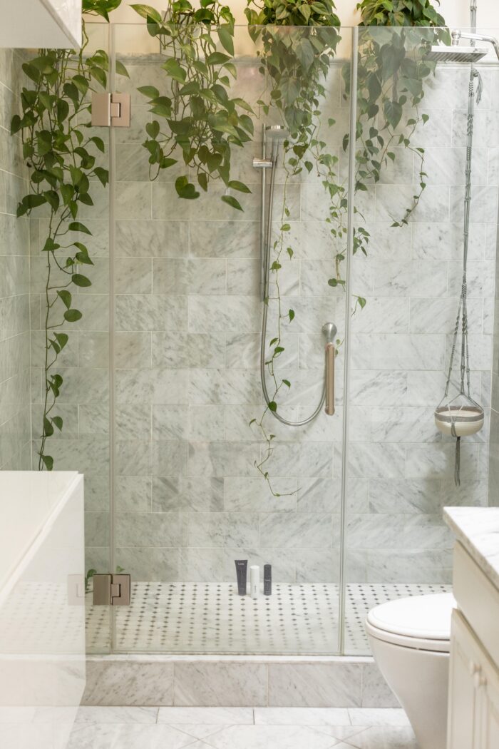 28 Inviting Guest Bathroom Ideas To Make Your Guests Feel At Home ...