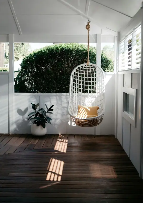26 Stunning Spring Porch Decor Ideas To Transform Your Outdoor Space