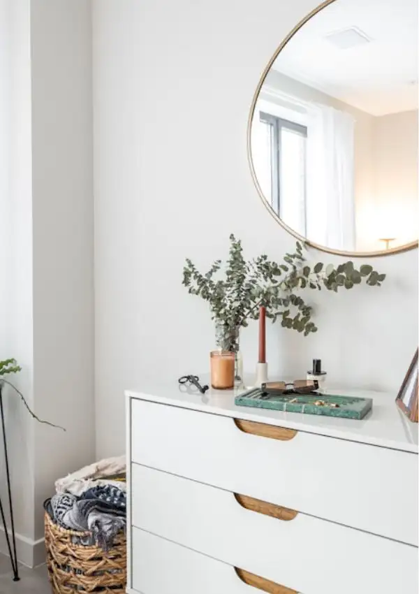 25 Stunning Bedroom Dresser Decor Ideas for a Stylish Look