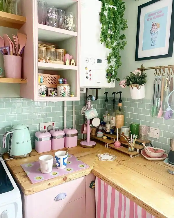 how to display coffee mugs on counter