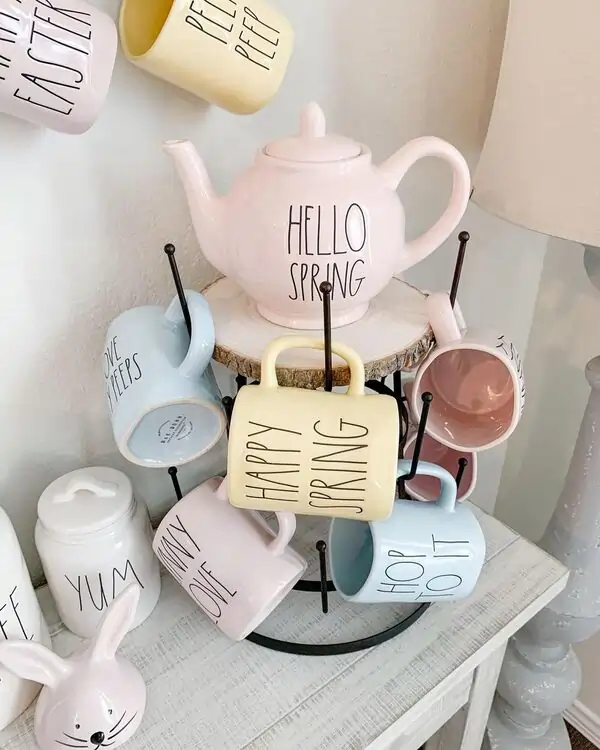 how to display coffee mugs