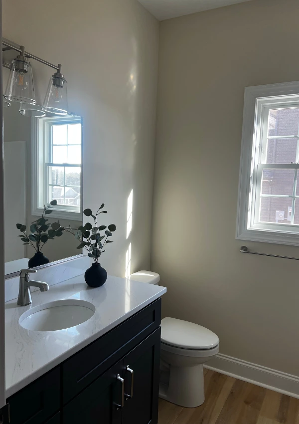 how to make small bathroom look bigger