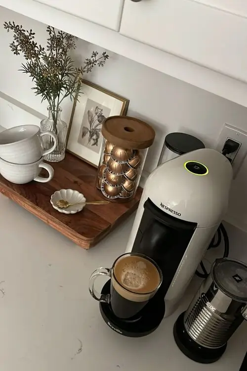 how to display coffee mugs on counter