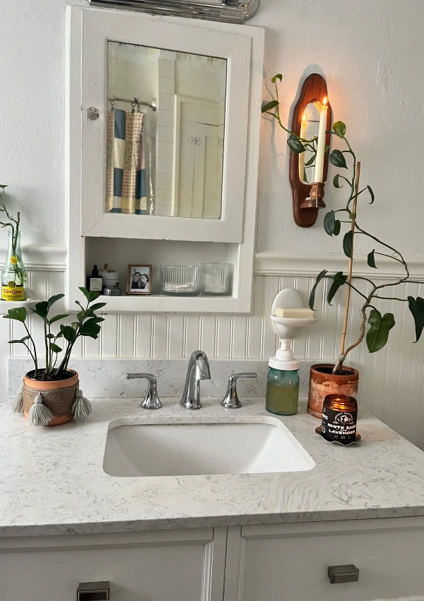 small bathroom decor ideas to make it look bigger