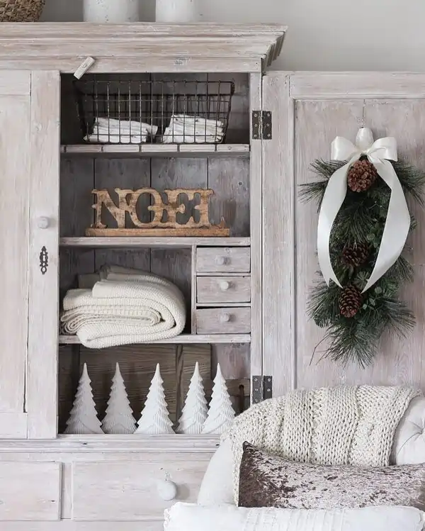 neutral christmas living room decor ideas