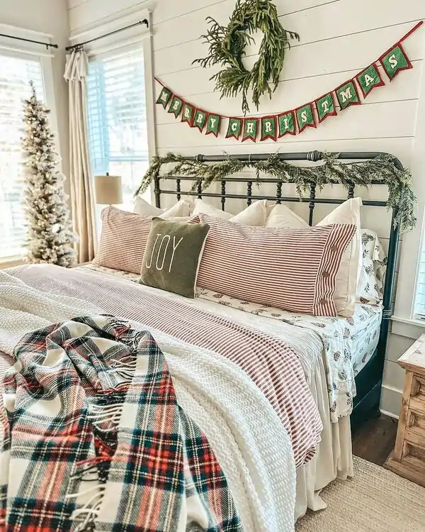 vintage christmas bedroom decor ideas