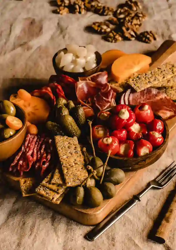 30 Unique Christmas Charcuterie Board Ideas That Impress