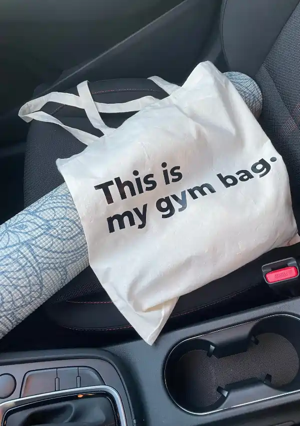 how to feel comfortable at the gym   